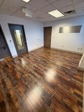 109 Capitol St, Charleston, WV for lease Interior Photo- Image 2 of 3