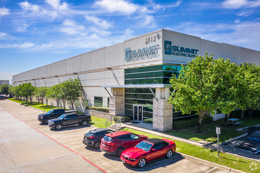 8718 W Little York Rd, Houston, TX for lease - Primary Photo - Image 1 of 4