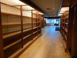 4 High St, Cowbridge for lease Interior Photo- Image 2 of 2