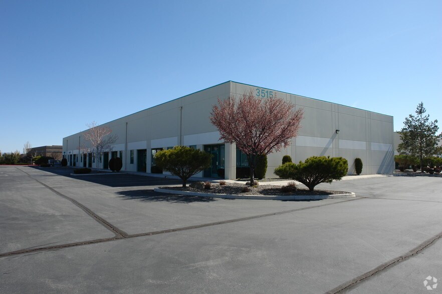 3515 Airway Dr, Reno, NV à louer - Photo principale - Image 1 de 4