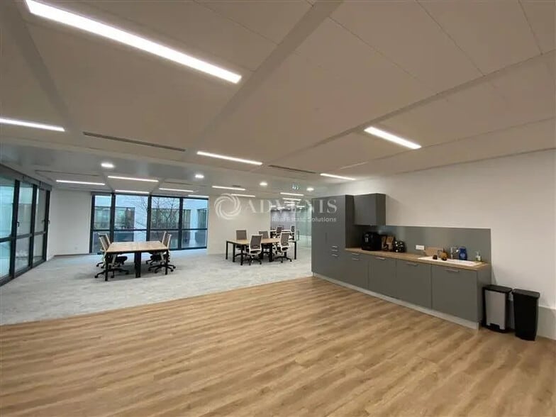 Espace de cotravail dans Maisons-Alfort à louer - Photo intérieure - Image 3 de 6