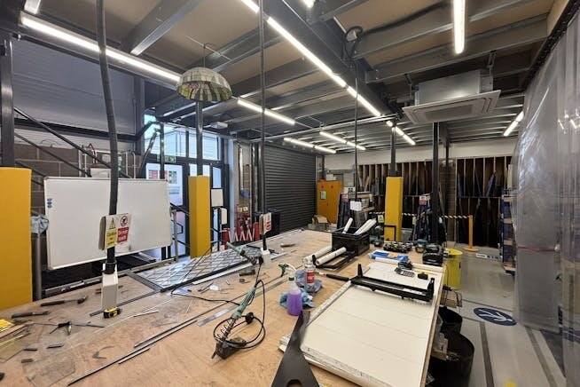 Oakfield Rd, Three Legged Cross, DOR BH21 6FE - Unit 17 -  - Interior Photo - Image 1 of 5