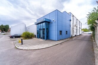 92-94 Gipsy Ln, Leicester for lease Building Photo- Image 1 of 17