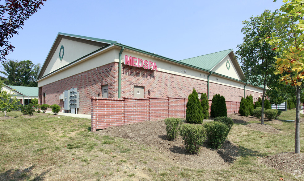 2785 Jefferson Davis Hwy, Stafford, VA for sale - Building Photo - Image 3 of 45