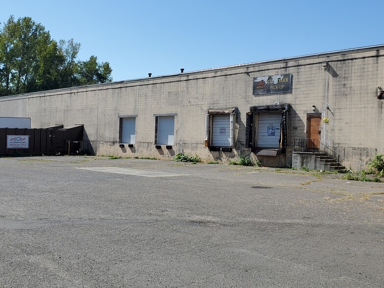 281-283 Dogburn Rd, West Haven, CT for lease - Building Photo - Image 3 of 8