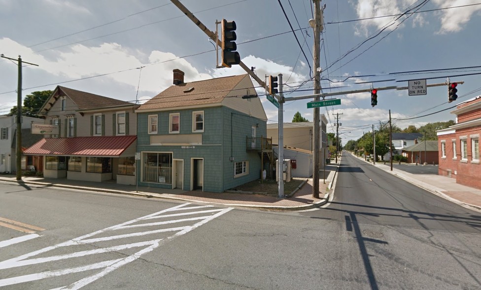 100 S Main St, Greensboro, MD for sale - Building Photo - Image 1 of 1