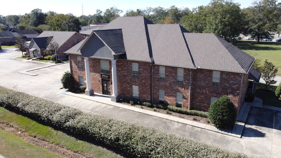 7700 Vincent Rd, Denham Springs, LA à vendre - Photo du bâtiment - Image 3 de 5