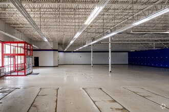 33459 Vine St, Eastlake, OH for lease Interior Photo- Image 2 of 13