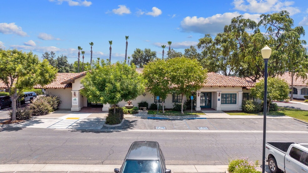 5412 Avenida De Los Robles, Visalia, CA for lease - Building Photo - Image 3 of 7