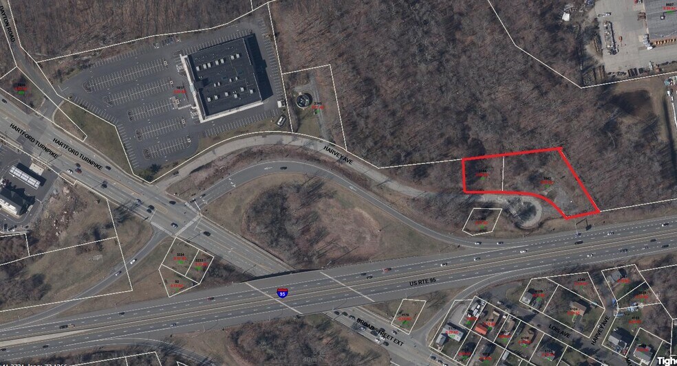 15 Harvey Ave, Waterford, CT à vendre - Photo du bâtiment - Image 2 de 19