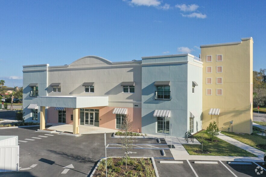 309 State St E, Oldsmar, FL à louer - Photo du bâtiment - Image 1 de 7