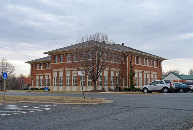 Plus de détails pour 3920 Plank Rd, Fredericksburg, VA - Bureau aux enchères