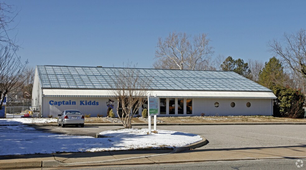 1781 Old Buckroe Rd, Hampton, VA for sale - Primary Photo - Image 1 of 2