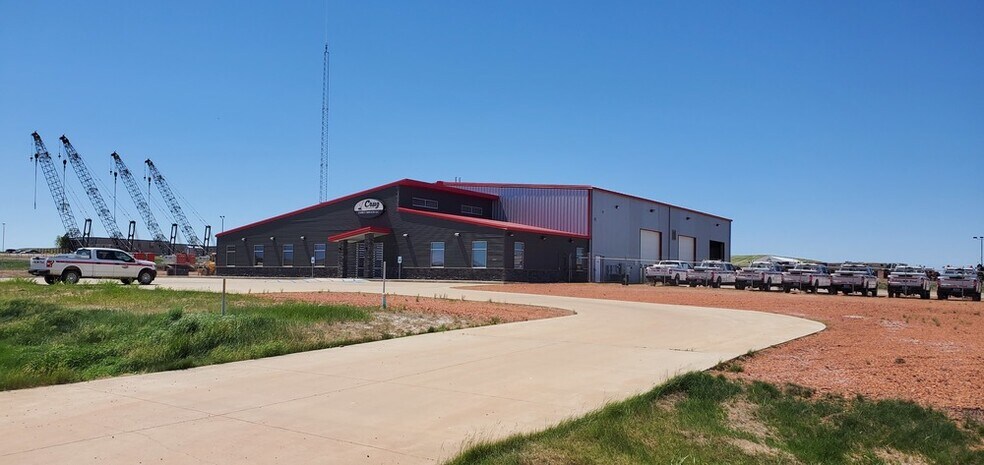 10944 27D St, Dickinson, ND à vendre - Photo du bâtiment - Image 2 de 63