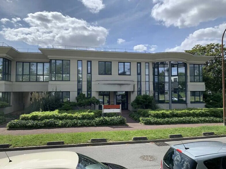 Flex dans Créteil à louer - Photo du bâtiment - Image 1 de 15