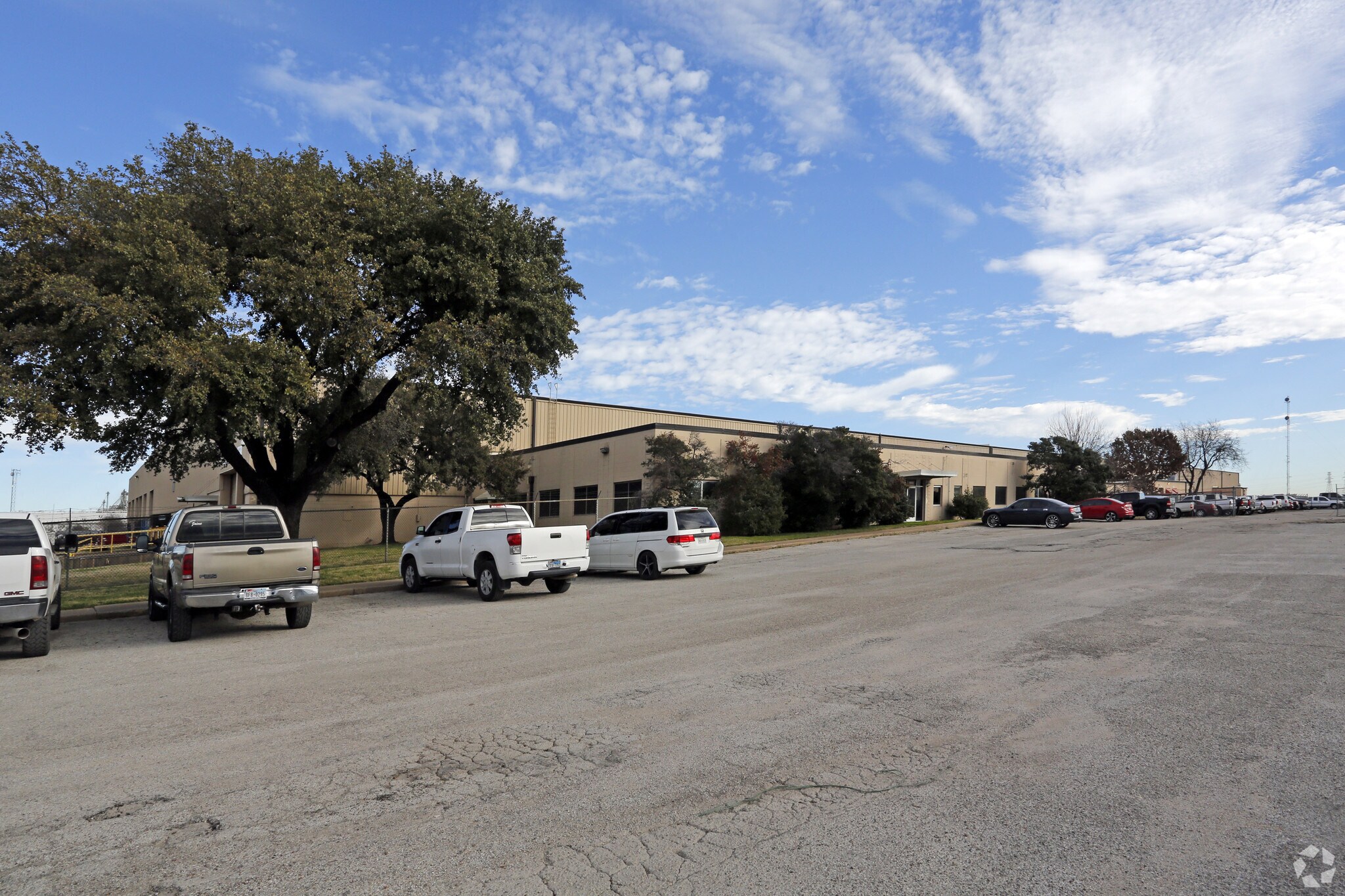 1035 Meacham Blvd, Fort Worth, TX for sale Primary Photo- Image 1 of 35