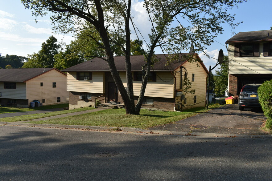 Binghamton Multifamily Portfolio portefeuille de 3 propriétés à vendre sur LoopNet.ca - Photo du b timent - Image 3 de 6