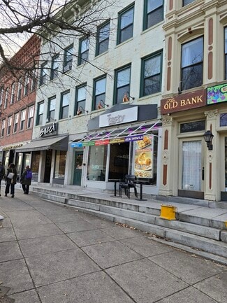 Plus de détails pour 141 Main St, Northampton, MA - Commerce de détail à vendre