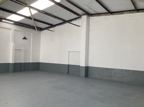 2-2a Orgreave Dr, Sheffield à louer Photo intérieure- Image 2 de 3