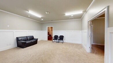 4540 Lawrenceville Rd, Loganville, GA for lease Lobby- Image 2 of 19