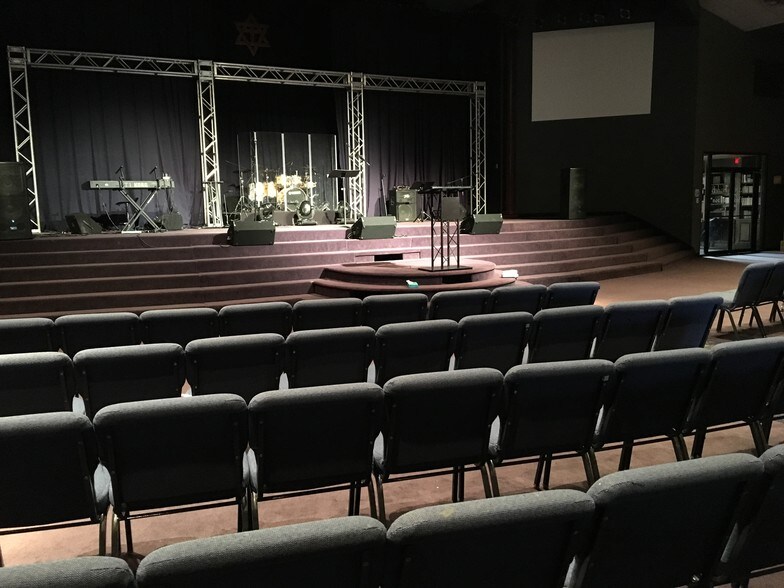 5220 Blair Oaks Dr, The Colony, TX à vendre - Photo du bâtiment - Image 2 de 3