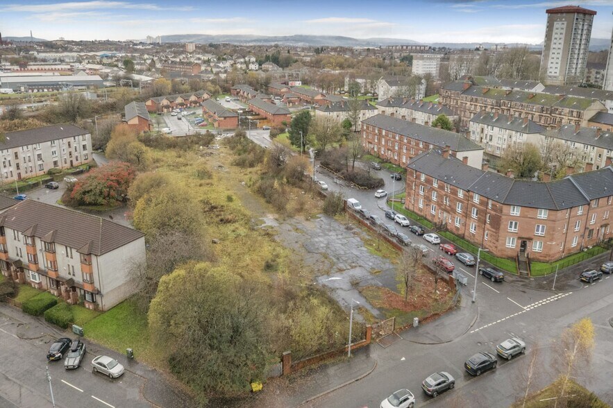 96 Elmvale St, Glasgow à vendre - Aérien - Image 2 de 4