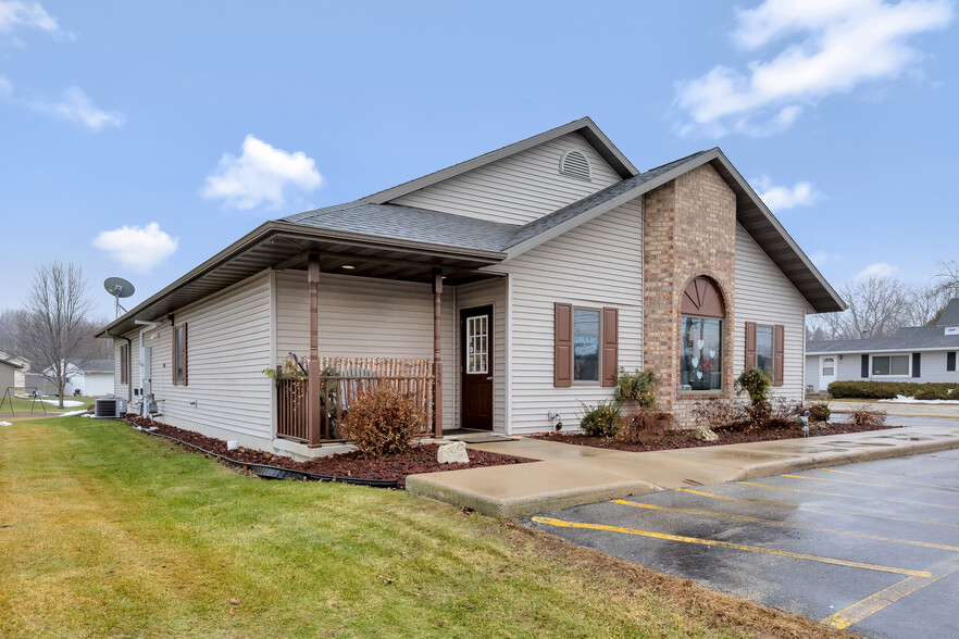 155 W Menasha Ave, Whitelaw, WI for sale - Primary Photo - Image 1 of 1