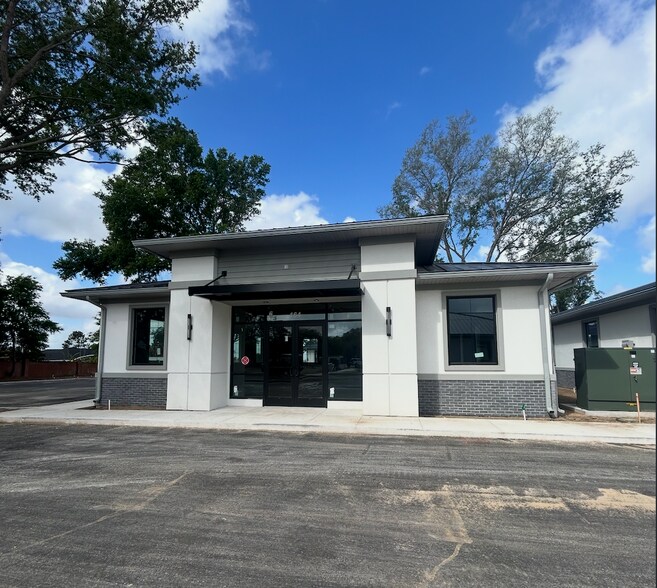 164 Southern Railway, Oakland, FL à louer - Photo du bâtiment - Image 2 de 6