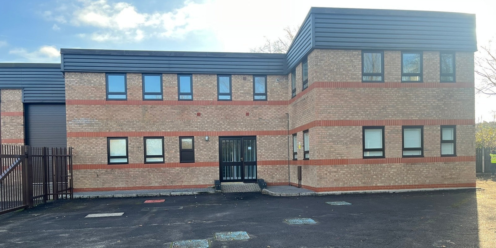 565 Blandford Rd, Poole for lease Building Photo- Image 1 of 4