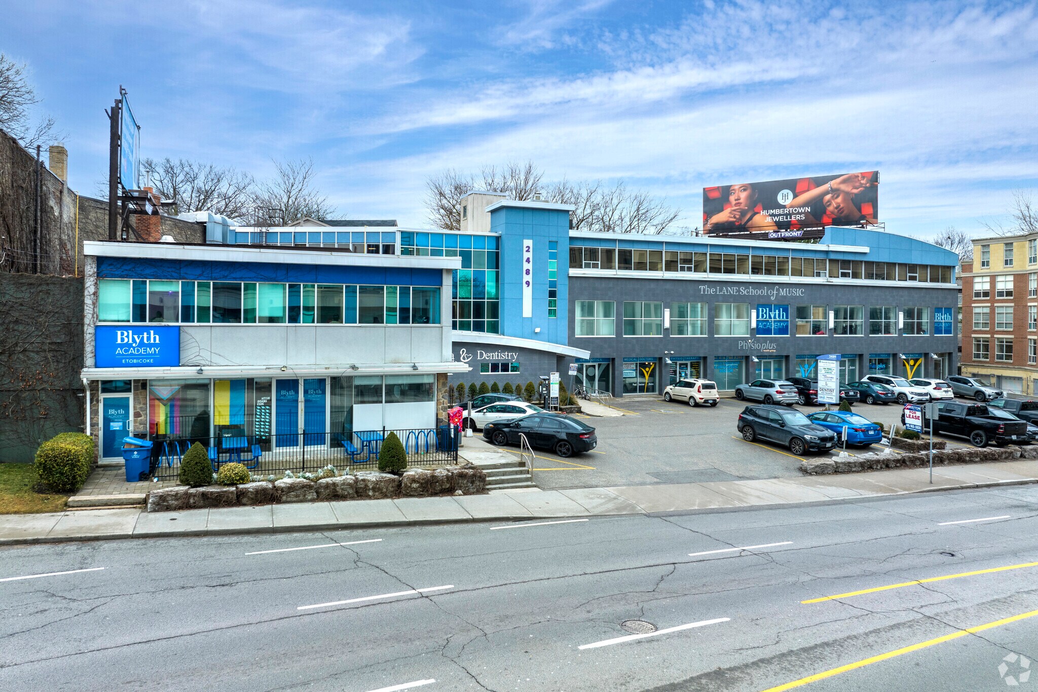 2489 Bloor St W, Toronto, ON à vendre Photo du bâtiment- Image 1 de 1