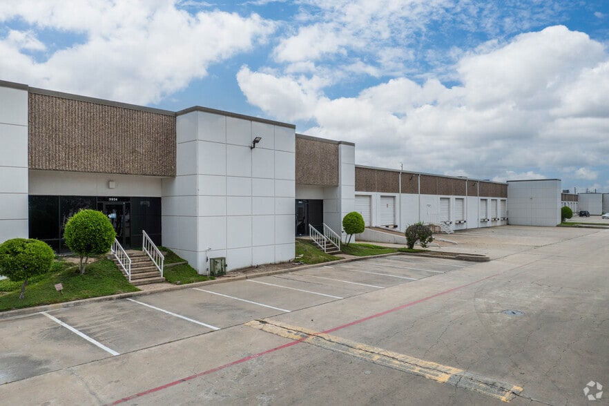 3912-3922 Dunvale Rd, Houston, TX for lease - Building Photo - Image 2 of 5