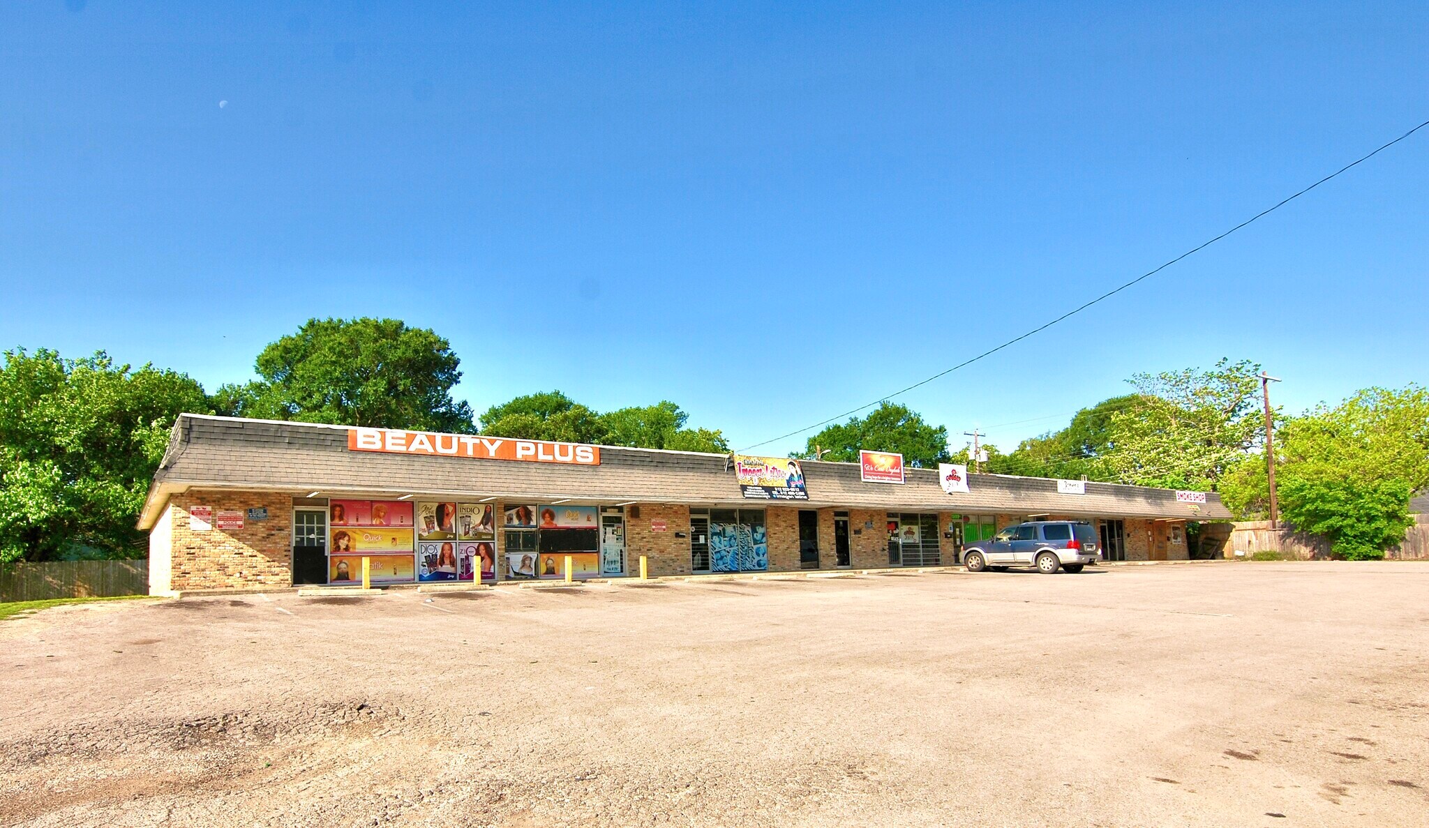 2709 Rogge Ln, Austin, TX à louer Photo principale- Image 1 de 15