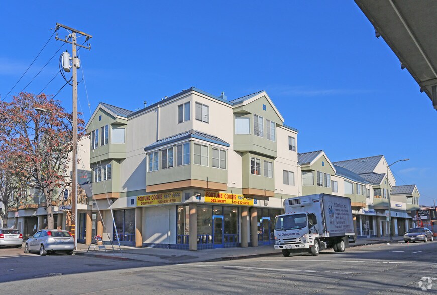 1682-1689 7th St, Oakland, CA à louer - Photo du bâtiment - Image 1 de 6