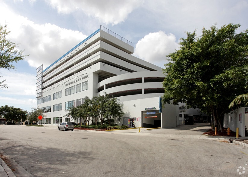 3301 Coral Way, Miami, FL for lease - Building Photo - Image 3 of 8