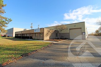 Plus de détails pour 8000 Ronda Dr, Canton, MI - Industriel à vendre