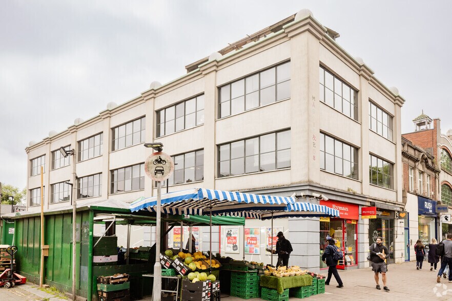 382-384 Chiswick High Rd, Londres à vendre - Photo du bâtiment - Image 2 de 2