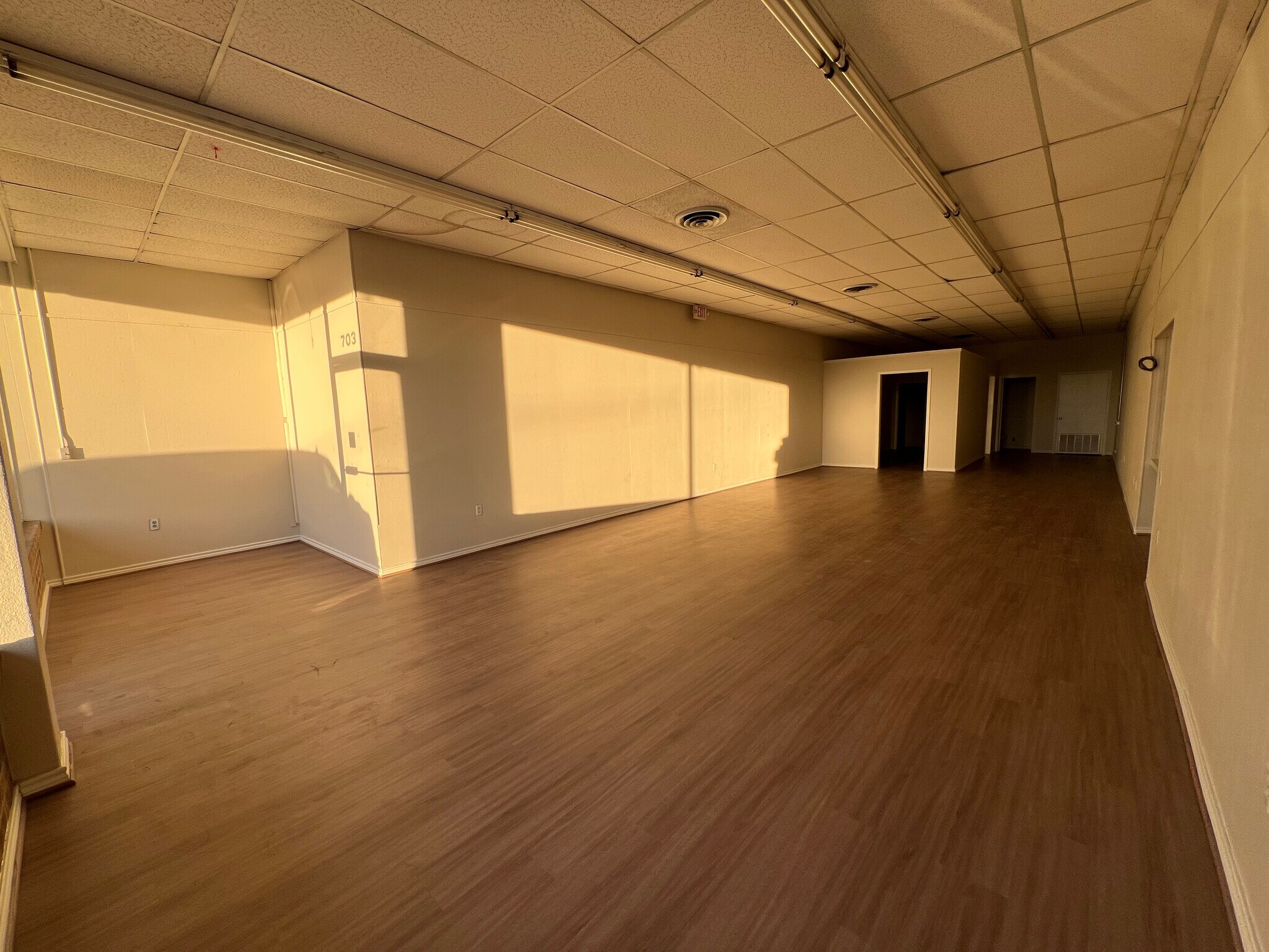 701 E Rio Grande St, Victoria, TX for lease Interior Photo- Image 1 of 6