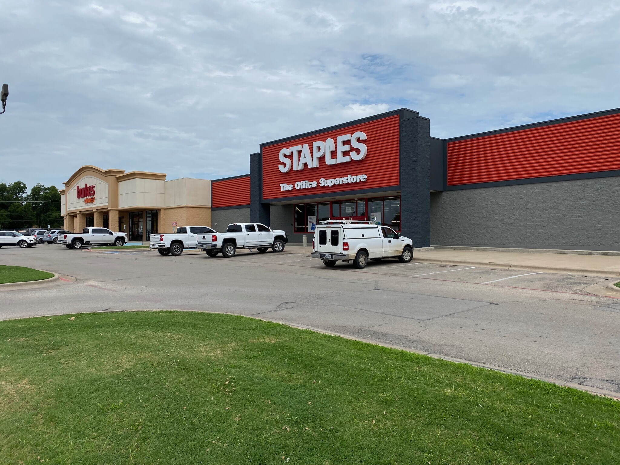 210 Wolfe Nursery Rd, Stephenville, TX à louer Photo du bâtiment- Image 1 de 8