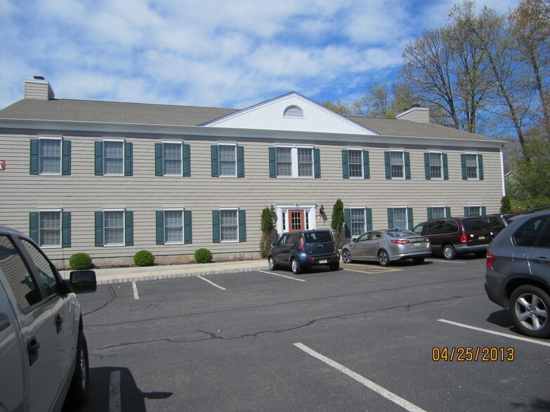 1124 Rt 202 S, Raritan, NJ à vendre - Photo du bâtiment - Image 2 de 4