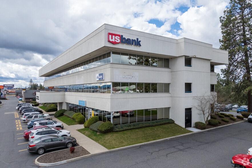 7307 N Division St, Spokane, WA à louer - Photo du bâtiment - Image 2 de 5