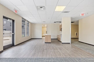 Plus de détails pour 505 32nd Ave E, West Fargo, ND - Bureau à louer