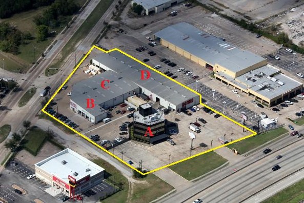 8245 North Fwy, Houston, TX à vendre - Photo du bâtiment - Image 2 de 26