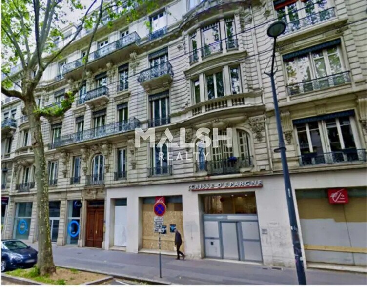 Bureau dans Lyon à louer - Photo du bâtiment - Image 1 de 10