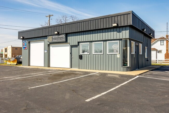 More details for 1033 Cleveland Rd, Sandusky, OH - Retail for Sale