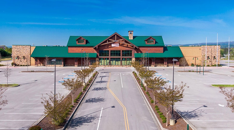 350 Cobb Pky, Ringgold, GA for lease - Building Photo - Image 1 of 5