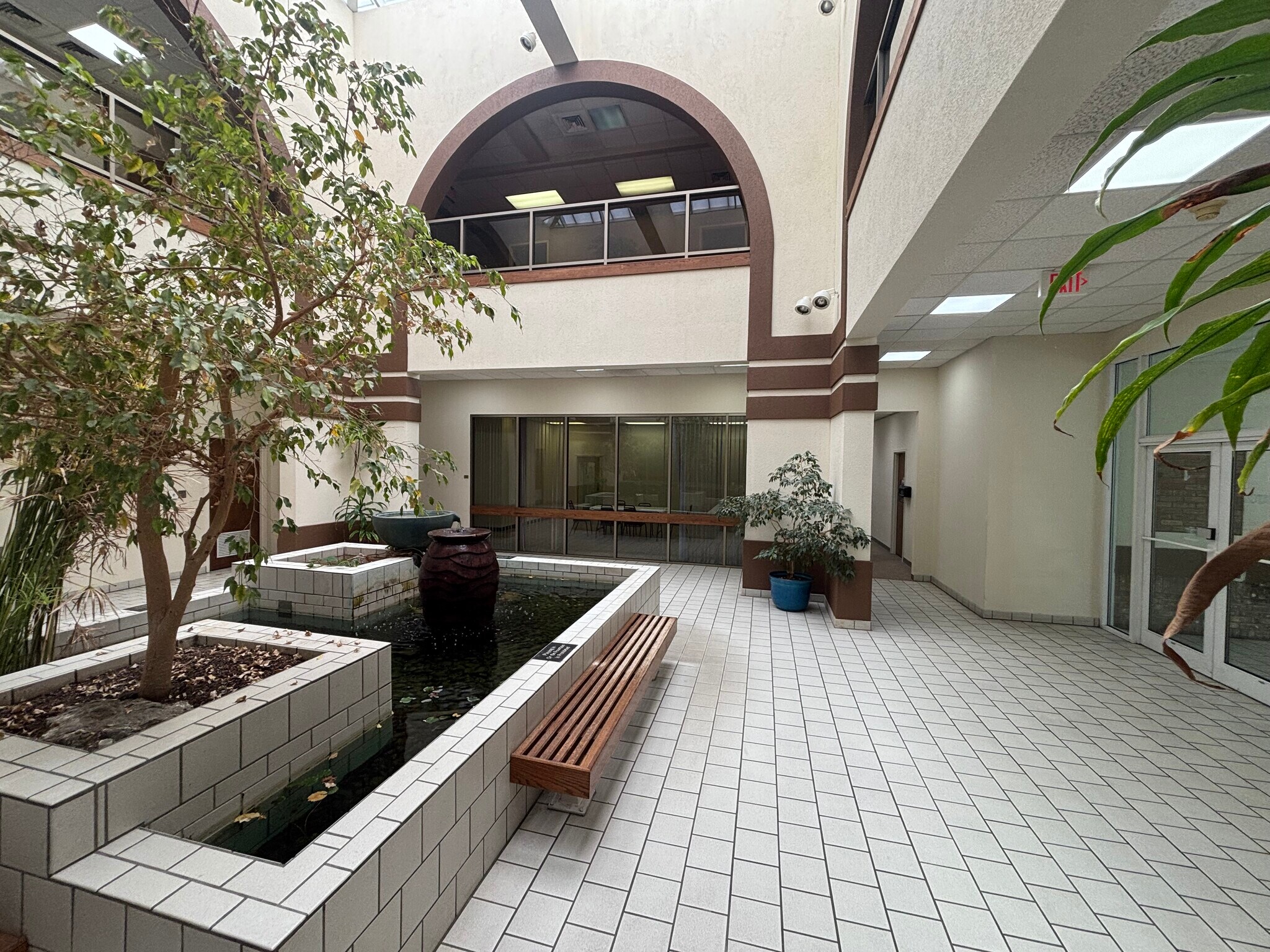 102-108 E Main St, Kingsport, TN à louer Photo intérieure- Image 1 de 20