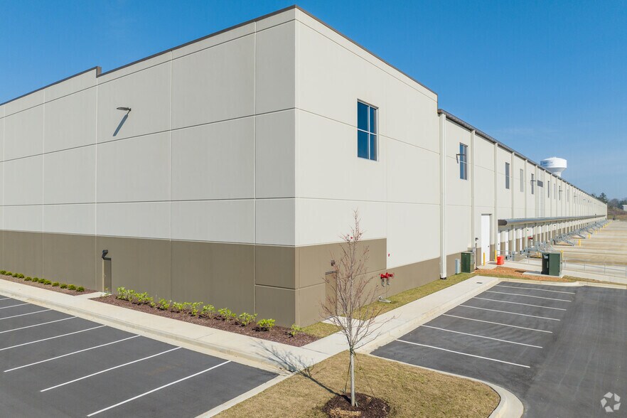 200 NE Logistics Pky, White, GA à louer - Photo du bâtiment - Image 2 de 10