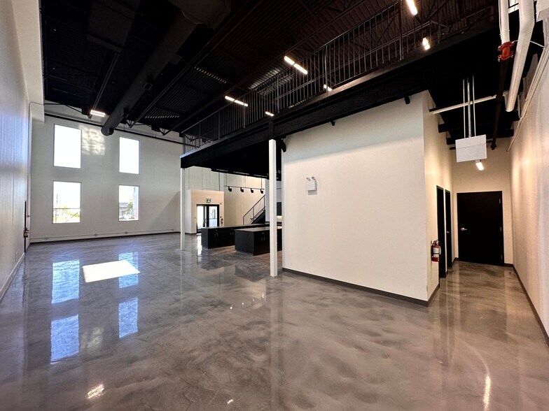 4412 9 St SE, Calgary, AB à vendre - Photo du bâtiment - Image 2 de 27