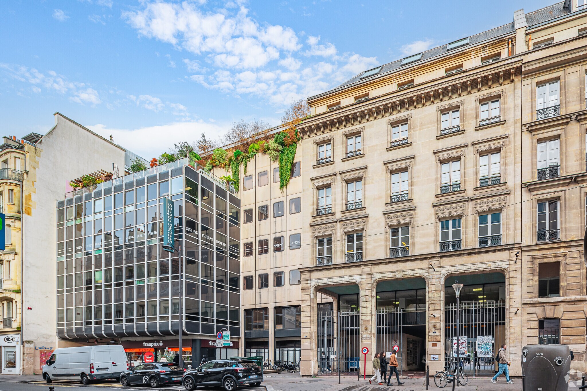 32 rue de Paradis, Paris for sale Primary Photo- Image 1 of 7