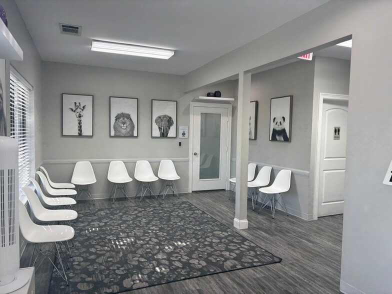 649 Alsbury Blvd, Burleson, TX for sale - Interior Photo - Image 2 of 5